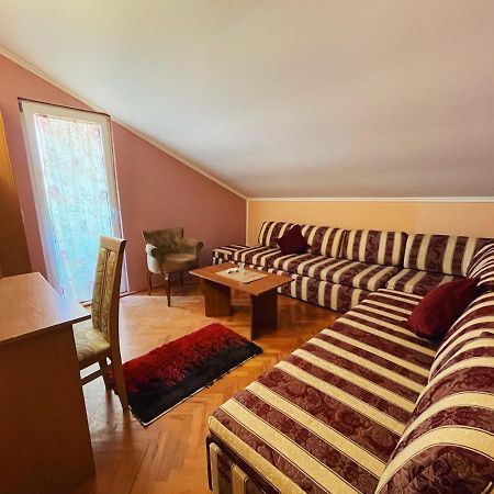 Vila Duricic 300M Od Mora Ξενοδοχείο Ðenovići Εξωτερικό φωτογραφία
