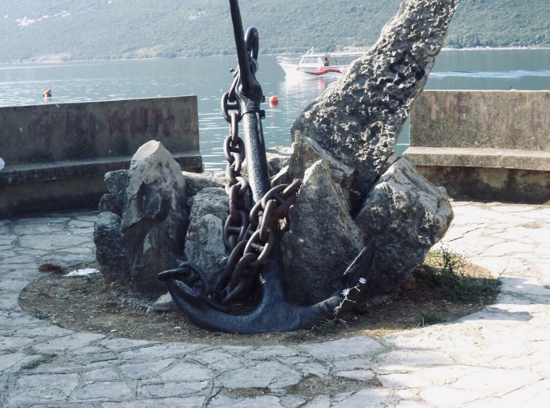 Vila Duricic 300M Od Mora Ξενοδοχείο Ðenovići Εξωτερικό φωτογραφία