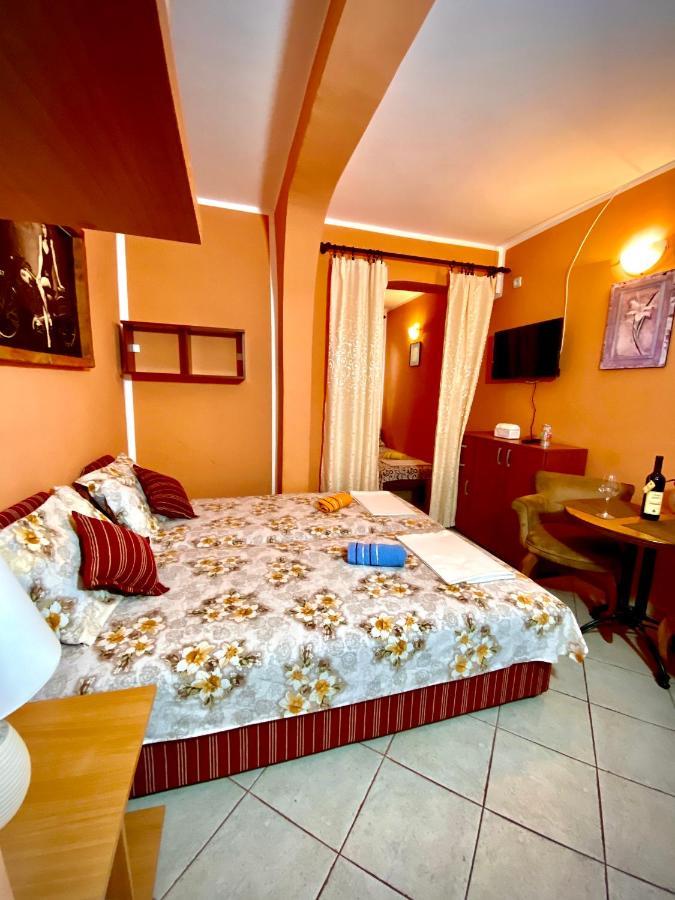Vila Duricic 300M Od Mora Ξενοδοχείο Ðenovići Εξωτερικό φωτογραφία